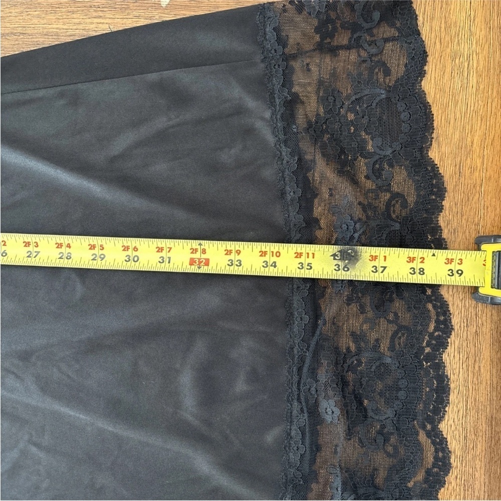 Vintage Vanity Fair Full Slip Dress Size 32L Black Nylon Lace Trim Lingerie USA - Picture 7 of 9